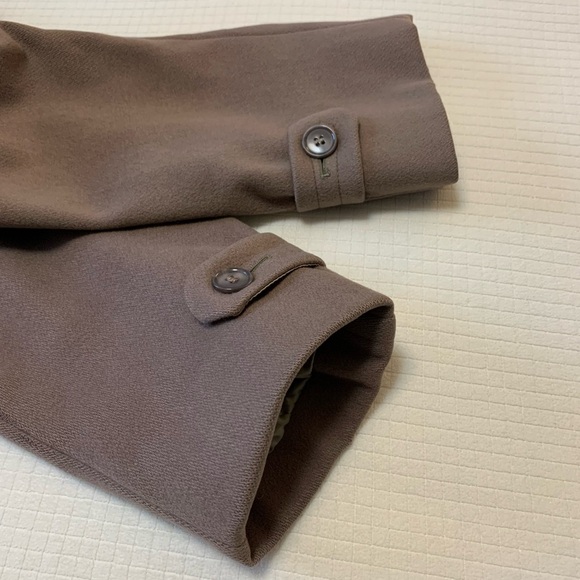 Vintage London Fog ‘Tempo Europa’ camel colored 100% wool coat - Picture 10 of 16